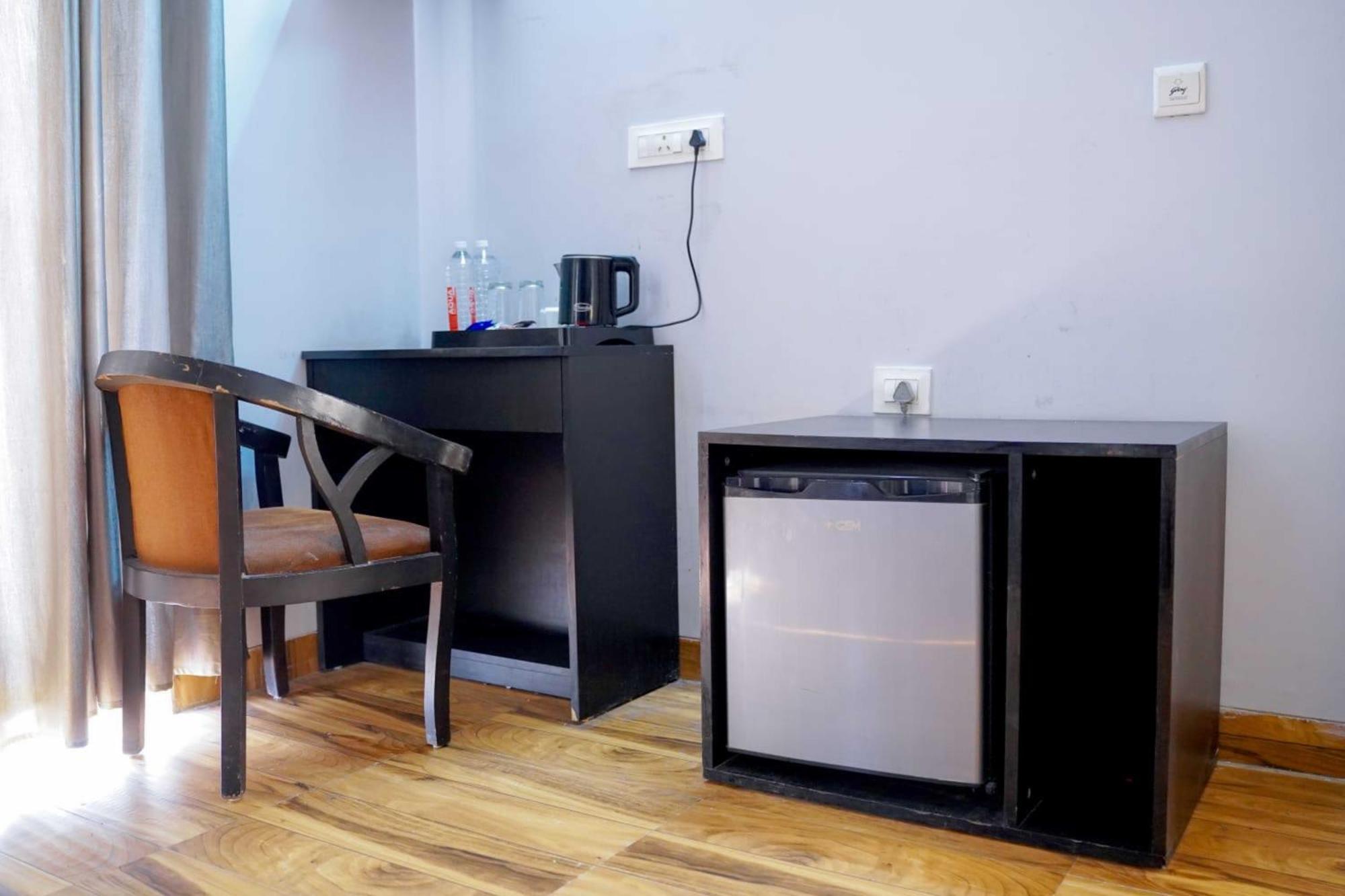 Vrindavan Dreams Hotel And Suites 外观 照片